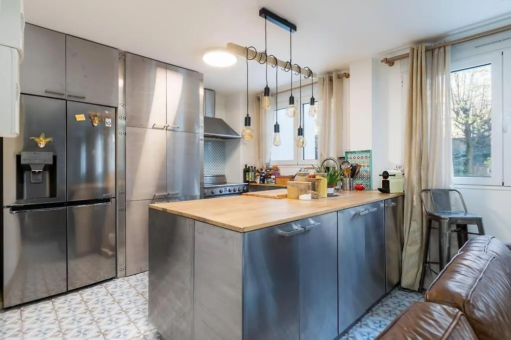 Appartement Belleville París Francia